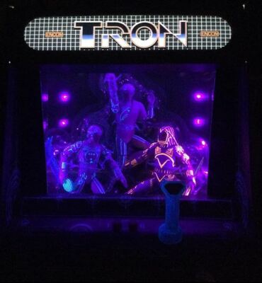Tron Deluxe 3-Pack Figure Figurine Box Set Sark Flynn LED UV