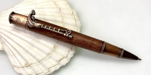 Ballpoint pen made of Bubinga French fries wood, hand turned. Engraving possible. - Picture 1 of 5