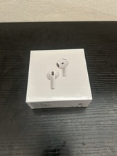 Apple AirPods 4 Active Noise Cancelling