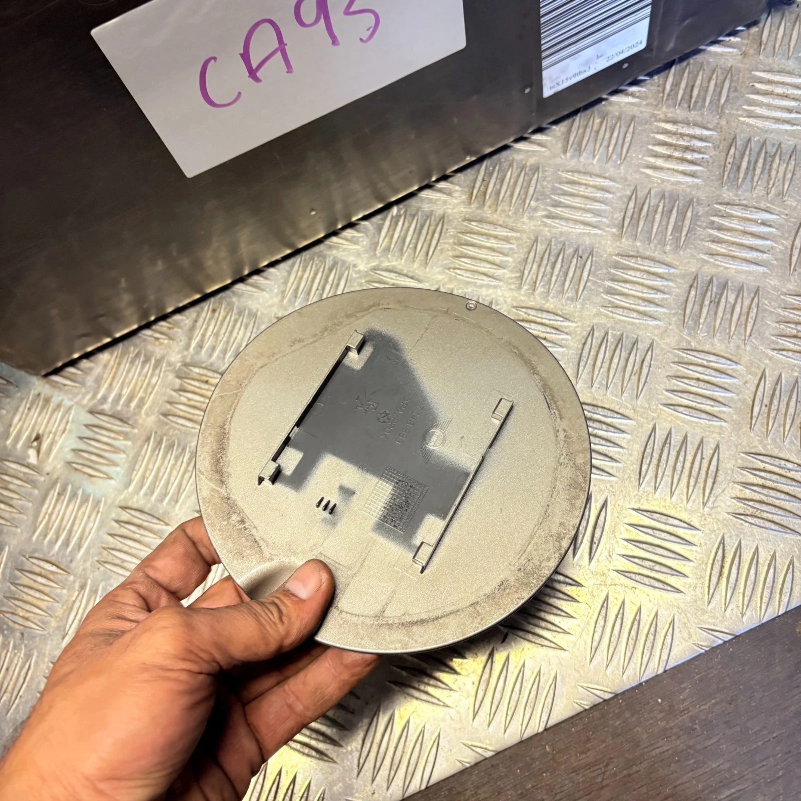 Actual fuel flap clips