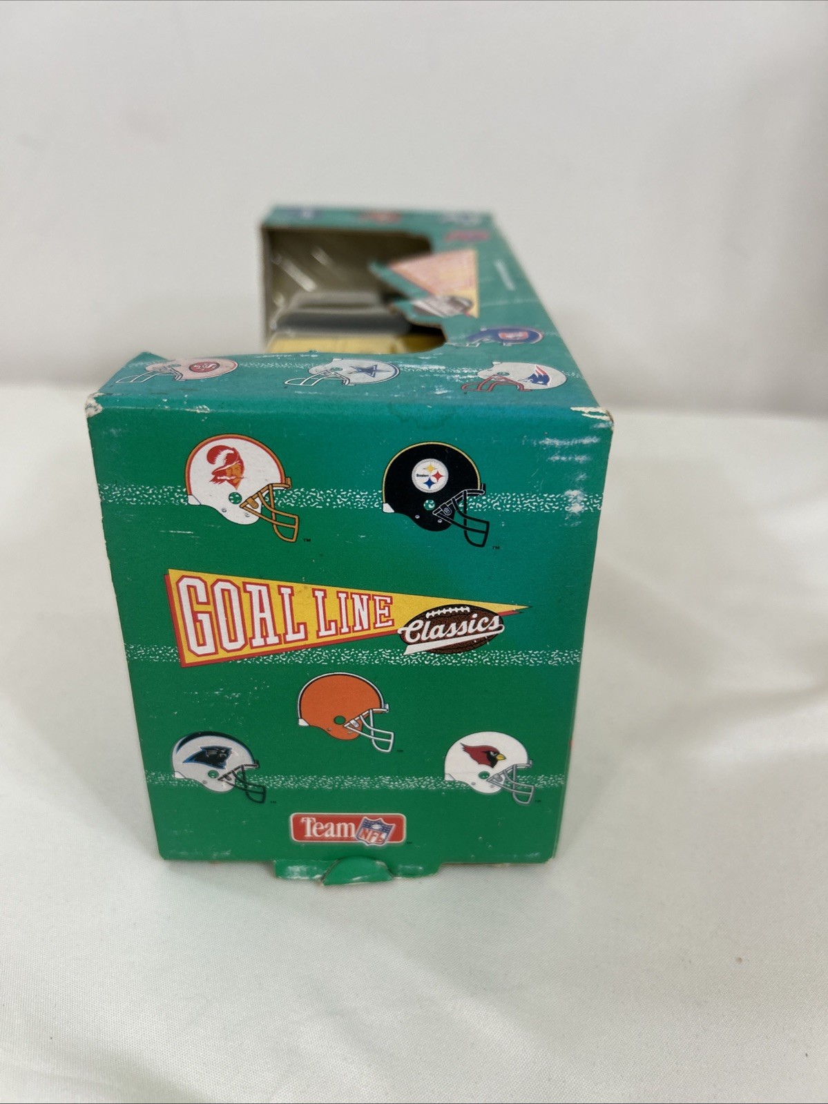 Ertl Goal Line Classics Pittsburgh Steelers Pickup Truck Die Cast Metal Bank NIB