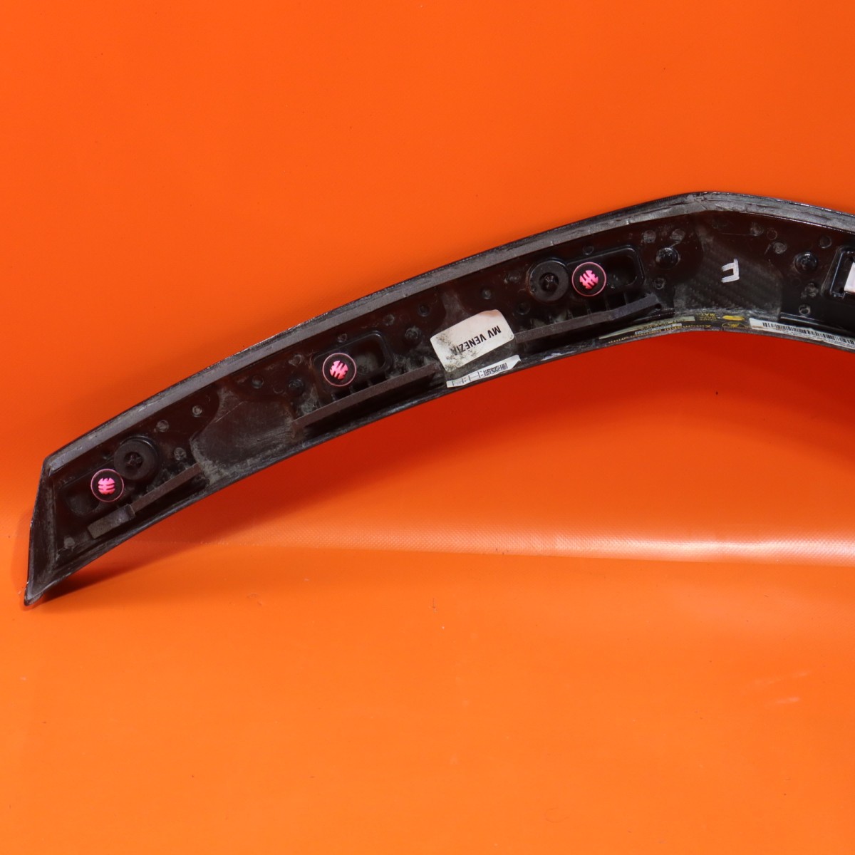Lamborghini Urus 2019-2021 Rear Right Hubcap