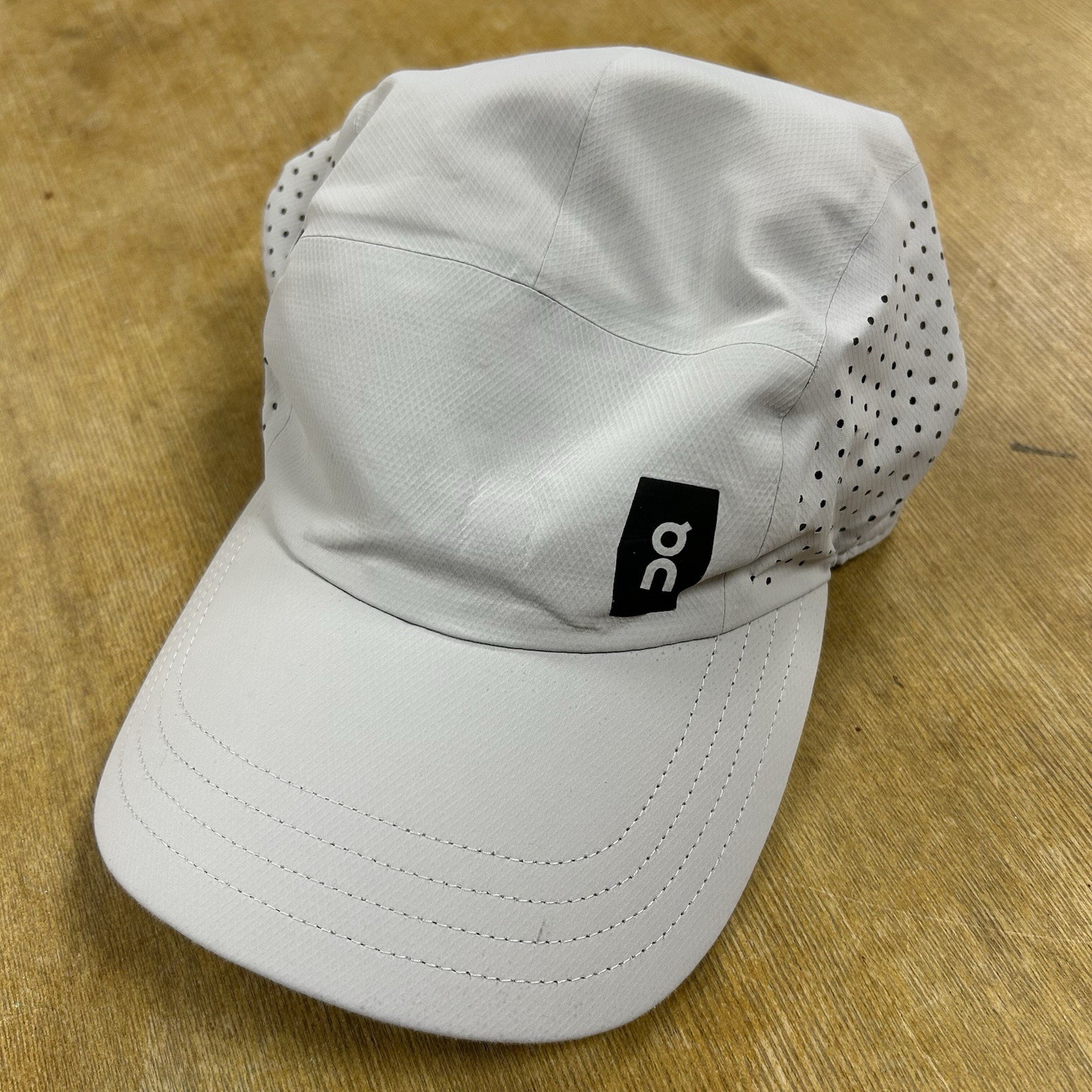 On Running Lightweight Gray Performance Wicking C… - image 1