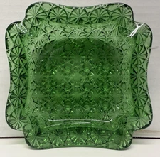 MCM Green L.G. Wright Button And Daisy Square Ashtray