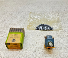 Allen Bradley Z-16066 Operating Head Limit Switch 802T Z16066 New (TB)