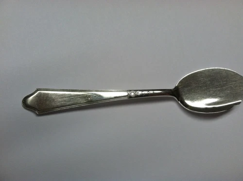 Lunt Chateau Sterling Silver Jelly Spoon
