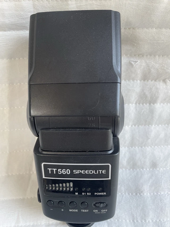 Neewer TT560 Flash Speedlite GN38 For Canon Nikon Panasonic Olympus Pentax - Image 2 of 4