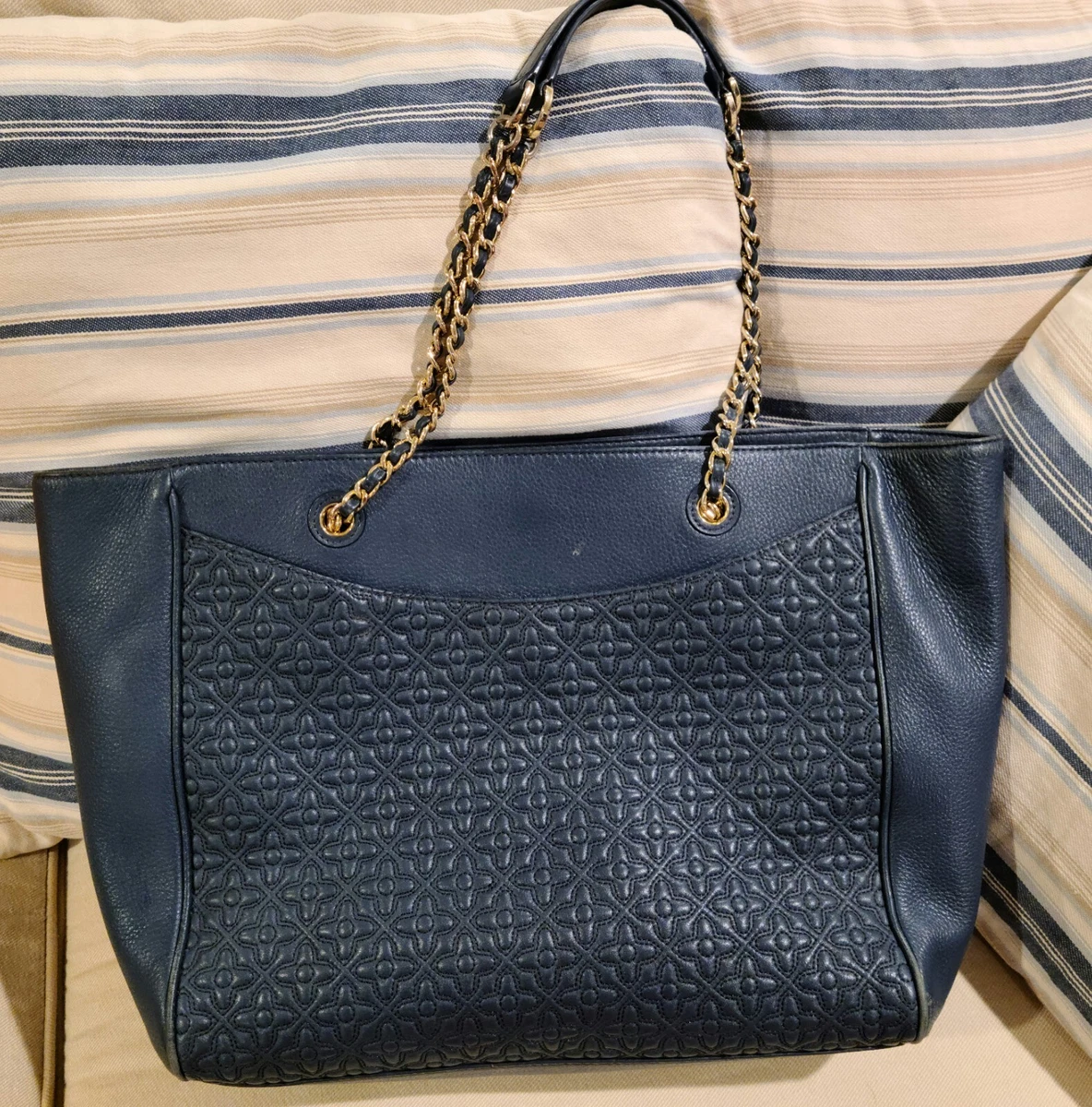 Quilted tory sales burch tote