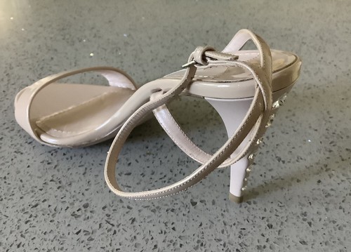 Miu Miu Nude Patent Leather Heel One shoe Right New Sz 39 1/2 Swarovski Crystal - Picture 3 of 10