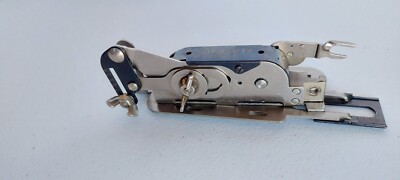 SINGER SIMANCO 121795 Buttonholer Attachment Low Shank 201 Featherweight 221 222