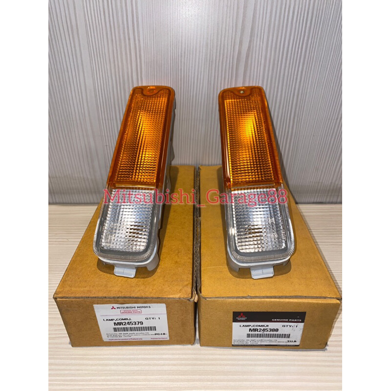MR245379 Front Exterior Lamp Combination Unit Fits For Mitsubishi