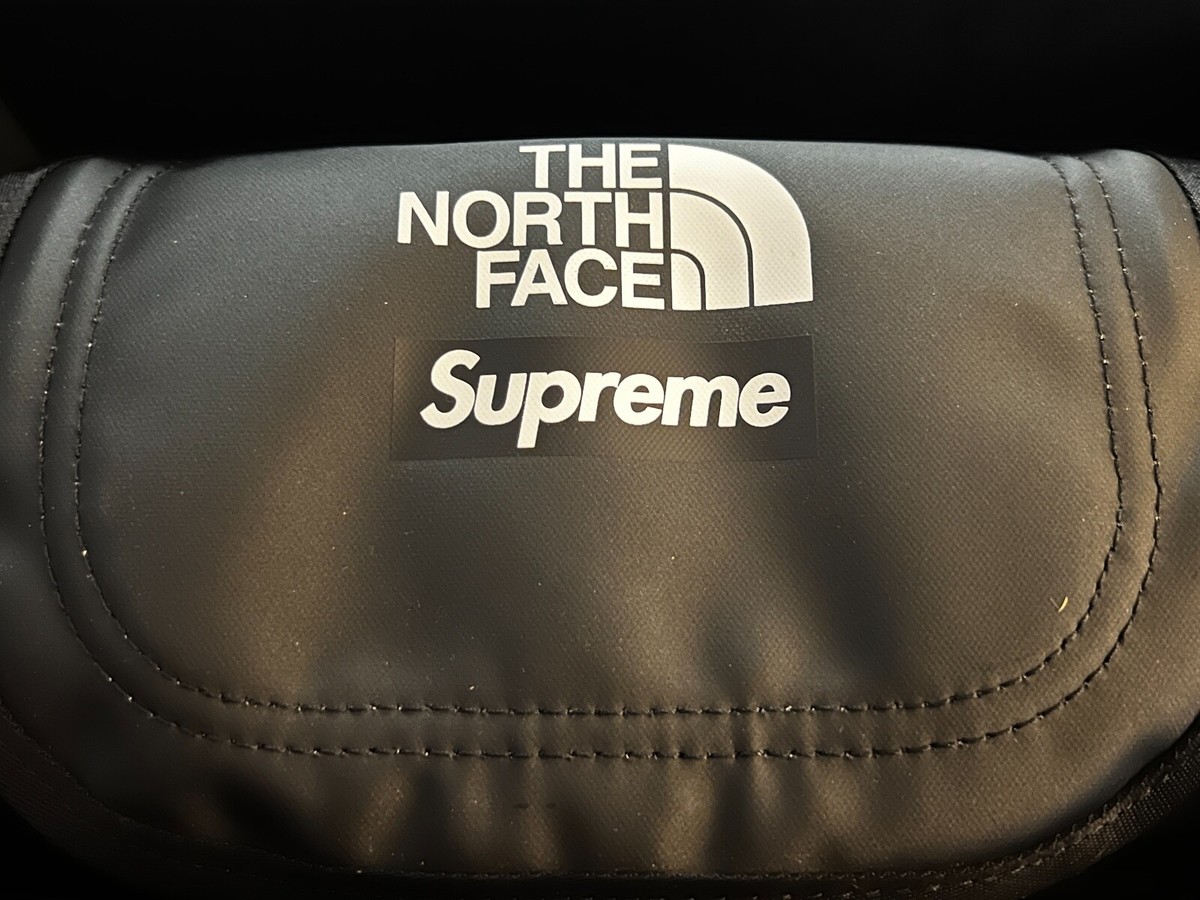 SUPREME X THE NORTH FACE SMITH SNOWBOARD SKI GOGGLES BLUE NEW SOLD