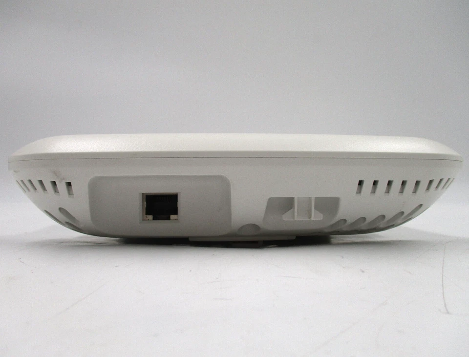 Extreme Networks Altitude 4610-US Internal Antenna Wireless Access Point 15724 - Image 4 of 4