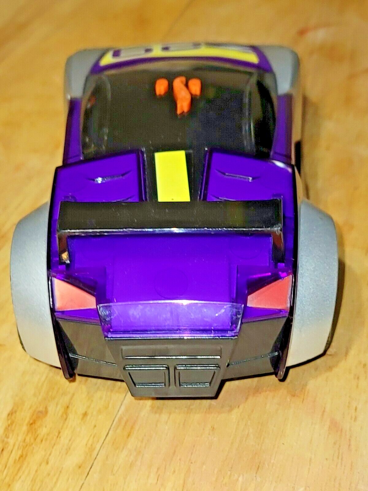 Hot Wheels Color Crashers Purple Race Crash Quick N’ Sik Lights Sounds