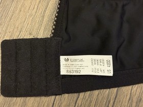 Wacoal Women's Basic Beauty Lightly Padded Underwire Full Coverage T-Shirt Bra