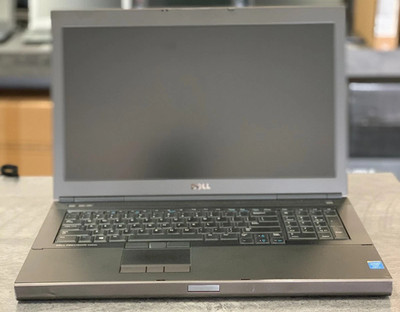 Dell Precision M6800 Core i7-4810Q 2.8 Ghz 32GB Ram 256GB SSD  17'' Win 10
