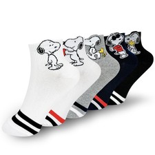 Yolo Studio The Peanuts Snoopy Women and Teen Girls Licensed Crew Peanuts-1
