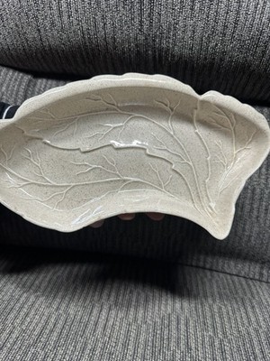 Valley Vista Calif Pottery: Vintage Beige Leaf Bowl  # 102