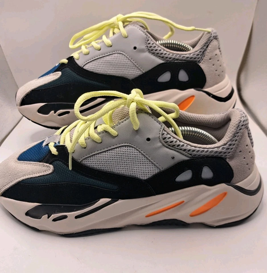 Adidas Yeezee Boost  700 Wave Runner. UK8.5- US 9.5-EU 43 Very Good Condition - Image 4 of 4