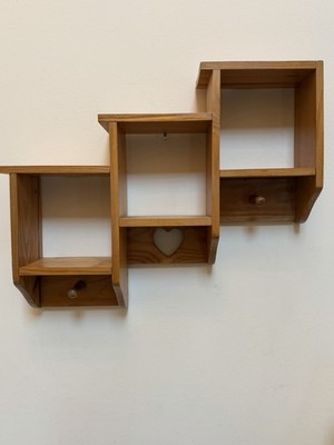 Vintage Wood Trinket Knick Knack Hanging Display Wall Shelf/With Cut Out Heart