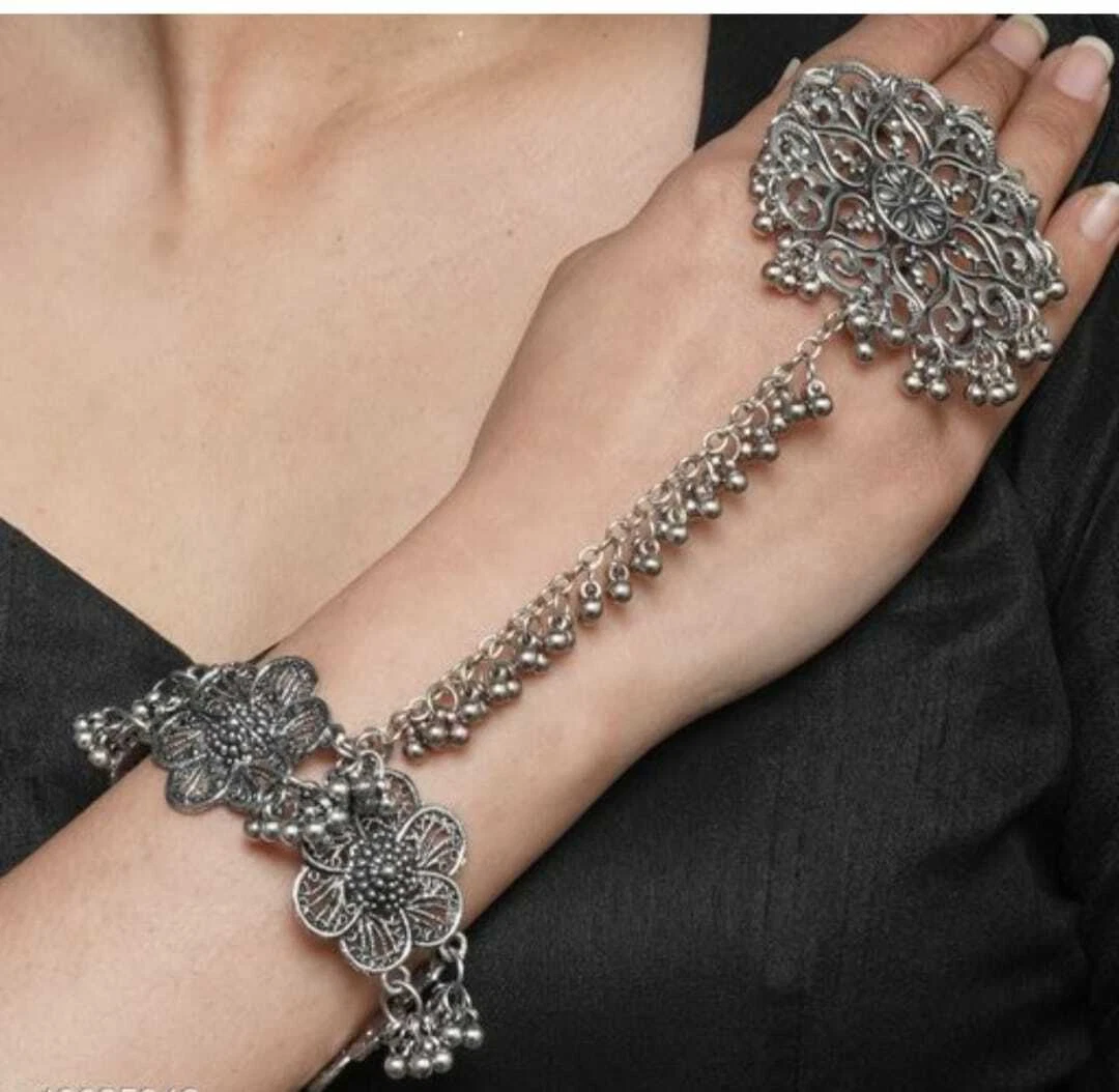 Vintage Cross Chain Ring Bracelet Finger Bracelet Ring Connected Hand  Harness Jewelry Bracelets For Women Gifts - AliExpress