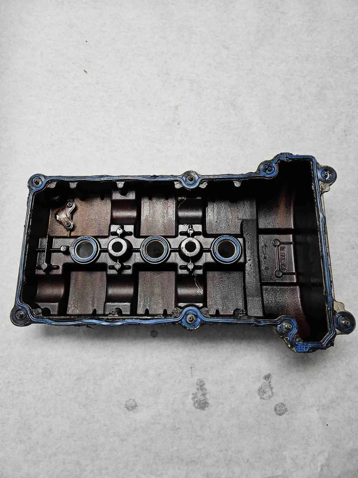 99 00 01 02 MERCURY COUGAR Aluminum Valve Cover 2.5L Rear - Image 3 of 3