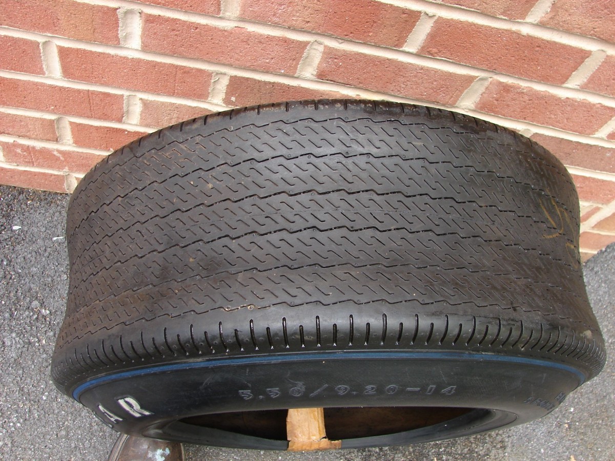 VINTAGE GOODYEAR BLUE STREAK SPORTS CAR SPECIAL 5.50/9.20-14 TIRE