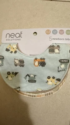 Neat Solutions Neugeborenen Lätzchen 5er Pack Fahrzeuge Frottee, maschinenwaschbar 0-3M - Bild 1 von 3