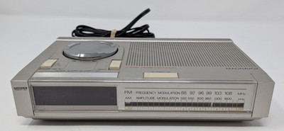 Magnavox D-3090 AM/FM 2-Band Clock Radio Vintage 80s Tested Lofi Retro