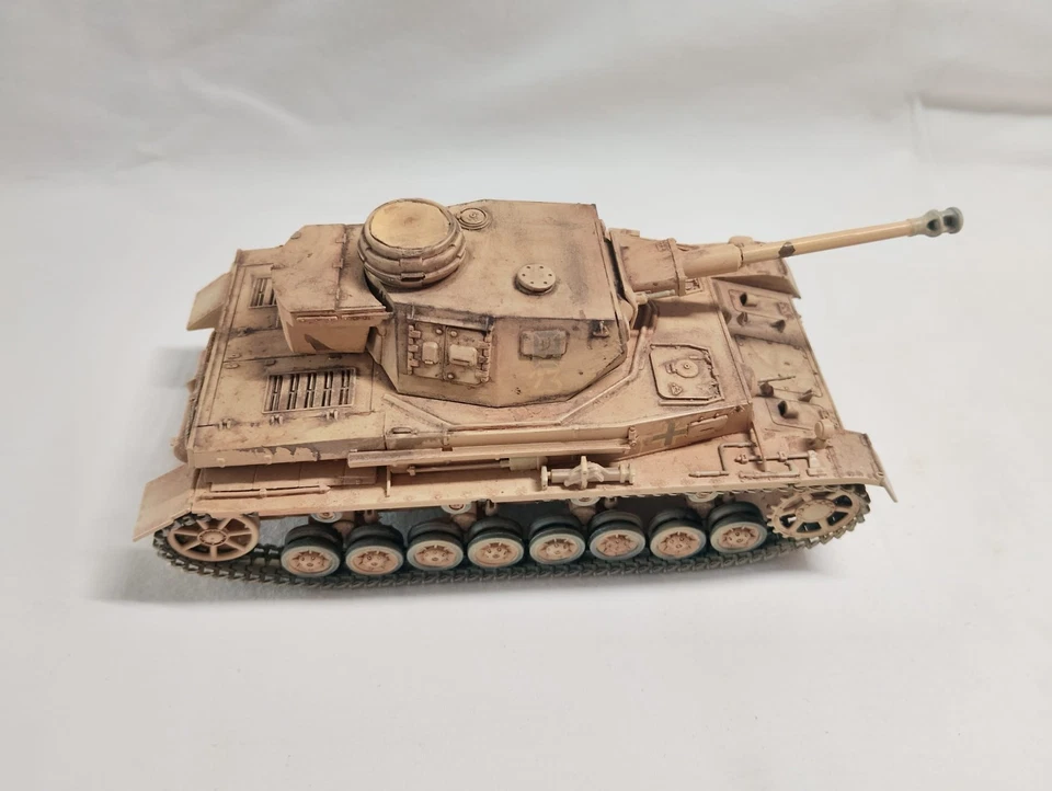 PANZER IV 1/35 COSTRUITO COME DA FOTO - Immagine 3 di 3
