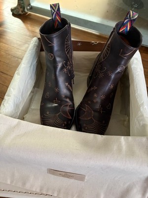 Valentino Garavani Preowned Limited Edition Leather Booties
