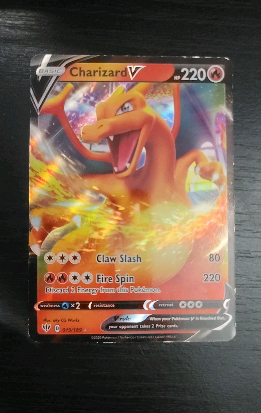 Charizard V - 19/189 - Ultra Rare Sword & Shield: Darkness Ablaze
