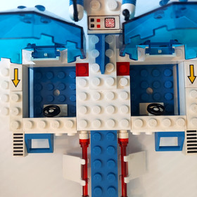 Lego Classic Space Twin Starfire 1499 - 100% Complete w/ Minifigures, No Manual