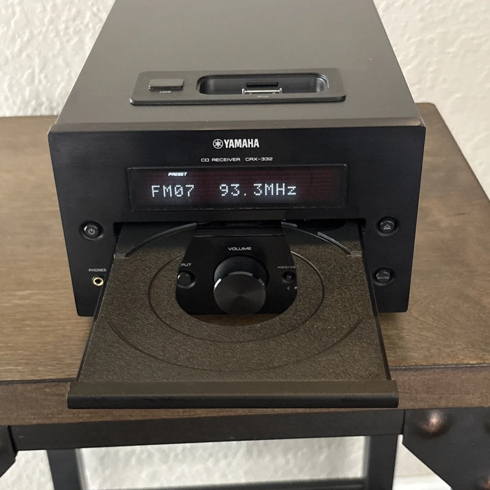 Sistema de microcomponentes Yamaha CRX-332 CD base iPod/iPhone sintonizador AM/FM sin control remoto Foto 2 de 4