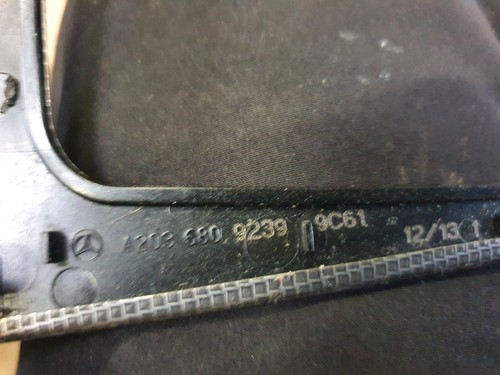 161* Mercedes W203 C200 CDI consola central listón decorativo aluminio juego A2036809239 - Imagen 8 de 10