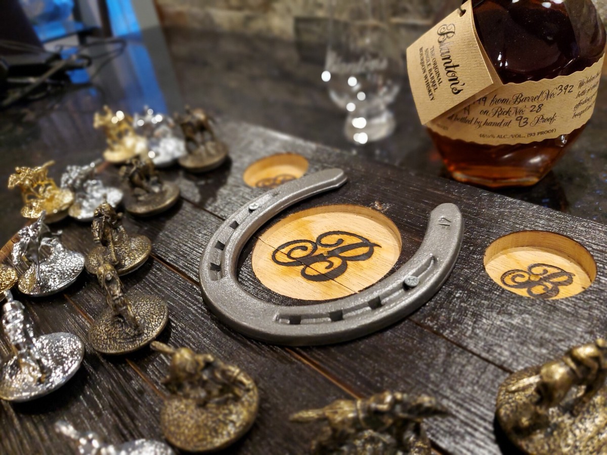 台座 バーボン ディスプレイ Blanton's Blanton's Bourbon Half Barrel Head Stopper Display — The