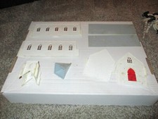 Plasticville Kit  PV 39 Parts and condition as shown NO RETURNS