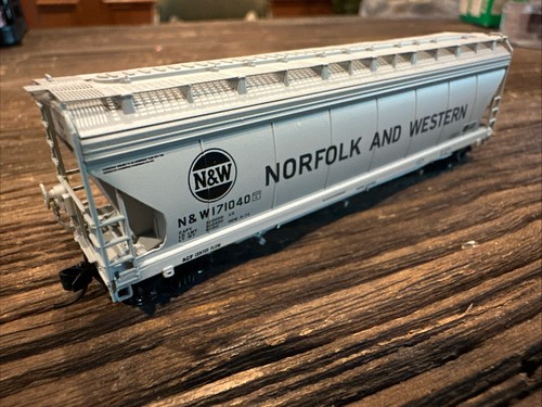 Tolva de 3 bahías Intermountain escala N #67029-08 ACF Norfolk & Western #171072 nueva en caja | Condition: New