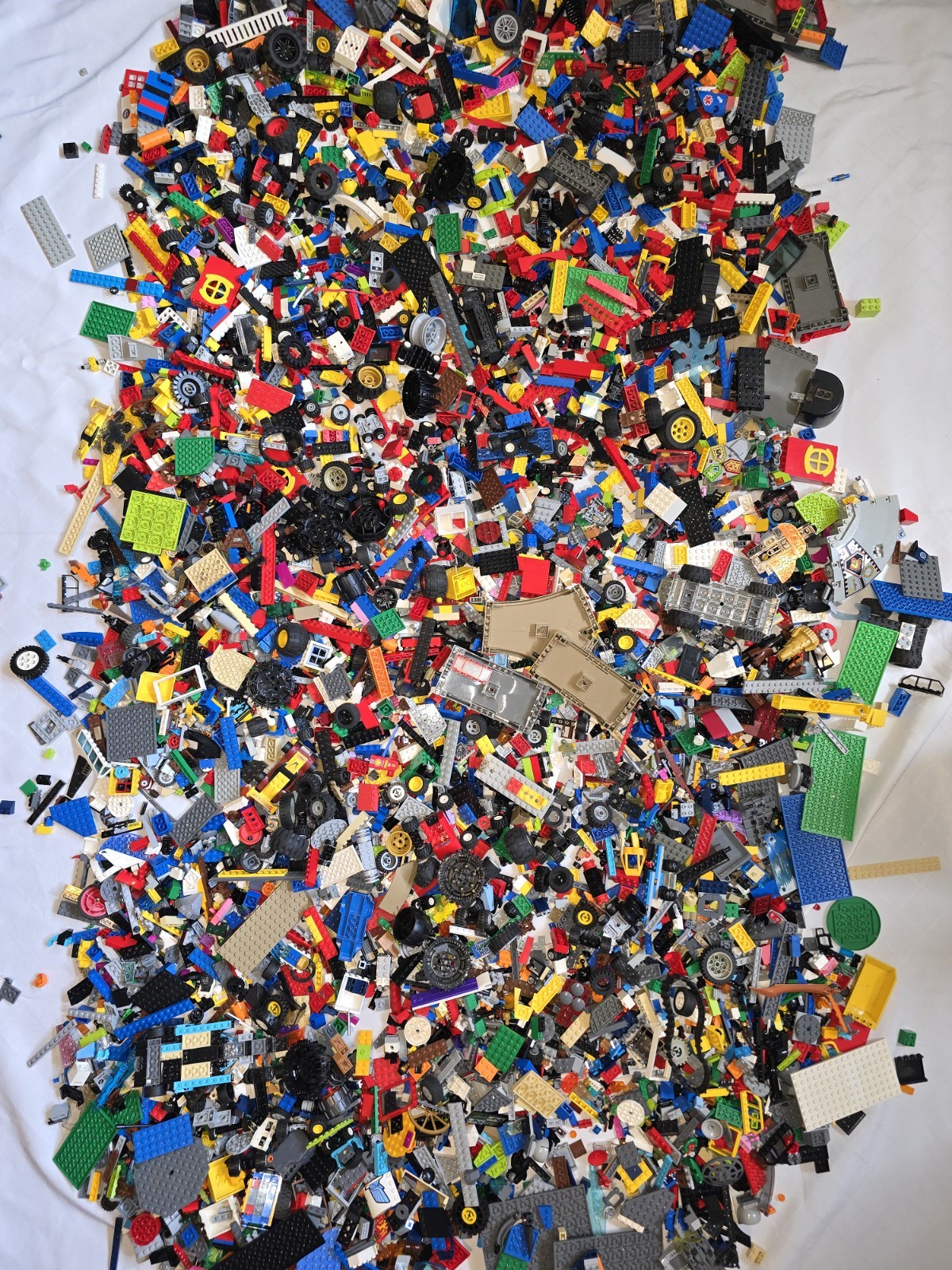 14kg LEGO Bulk Lot: Minecraft, Star Wars, City & Basic Sets