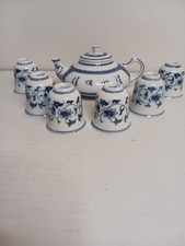 VTG Small Japanese Round Blue  White Porcelain Teapot/Lid  6 Cups Stamped