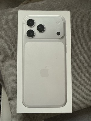 Apple iPhone 17 Pro Max 256GB Silber NEU & VERSIEGELT Mit Rechnung Vom 07.2026