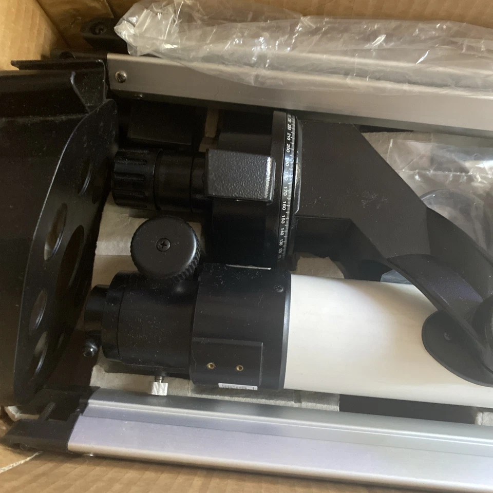 Telescopio digital electrónico MEADE DS-70 con controlador Autostar DE COLECCIÓN Foto 4 de 4