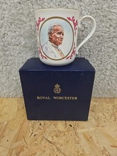 Royal Worcester Porcelain Mug Commemorating the Visit of Pope John Paul II 1982