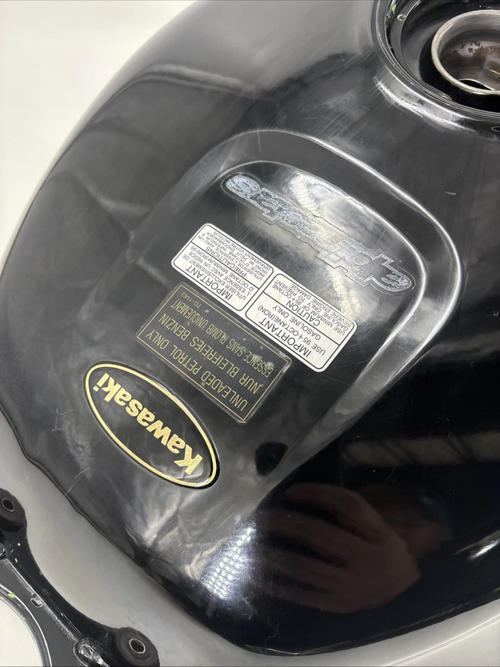 Kawasaki ZX 600 J 2001 2000-2001 tanque de combustible y grifo Foto 3 de 4