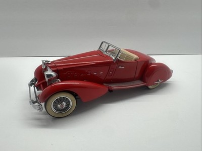Danbury Mint 1934 Packard V-12 Lebaron Speedster 1:24 Diecast