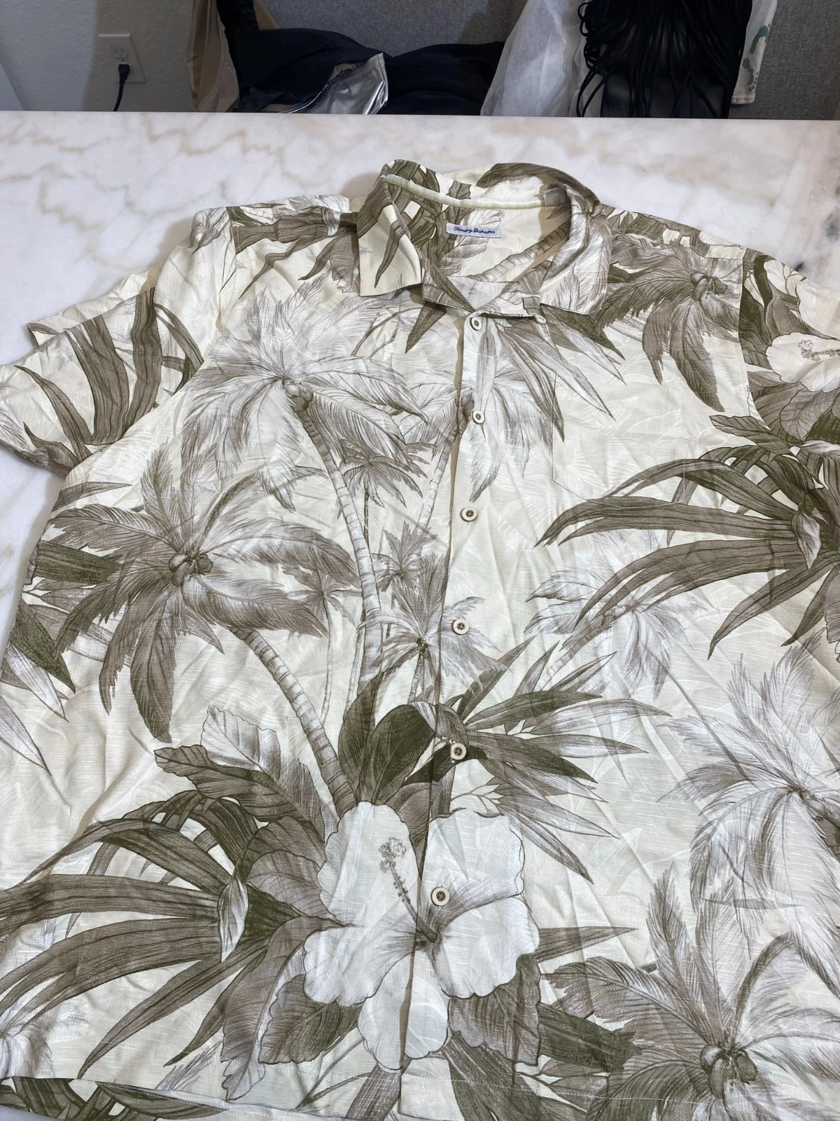 Tommy Bahama 3XLT 100% Silk Hawaiian Camp Shirt Big Tall Tropical Floral Palm
Opens in a new window