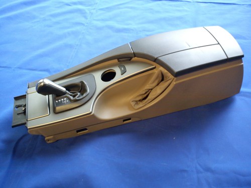 BMW 5er E60/E61, Mittelkonsole + Handyvorbereitung, Trüffelbraun, 7 059 983