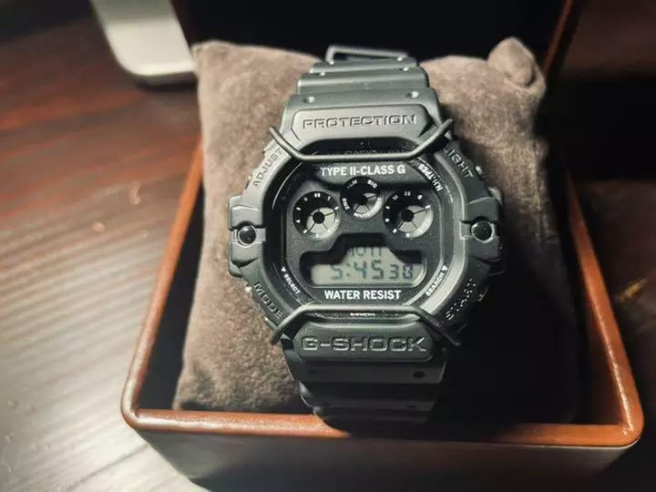 N.HOOLYWOOD G SHOCK