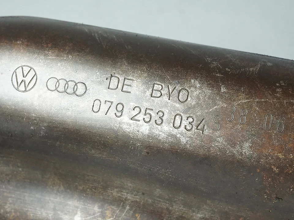 2007 - 2010 Audi Q7 4L 4.2L Exhaust Manifold Engine Motor Right Rh 079253034 Oem Foto 4 de 4