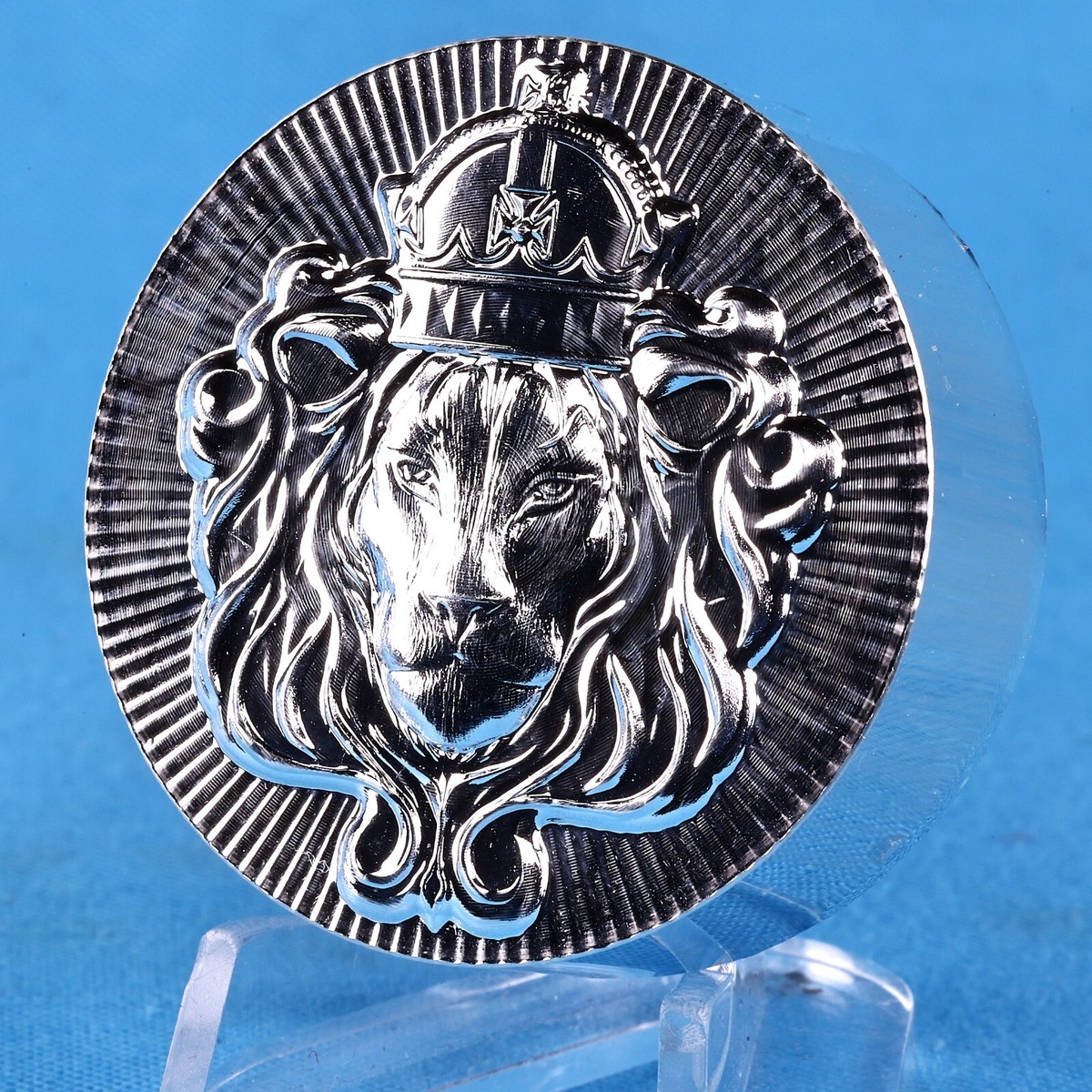 純銀　スコッツデール　ライオン　スタッカー 2 Oz 999 Silver Scottsdale Mint Silver Stacker Thick Round